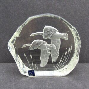 DARTINGTON CRYSTAL Handmade Paperweight of Flying Geese England Vintage